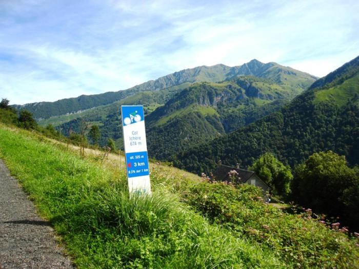Gites Communaux A Lourdios Luaran gambar